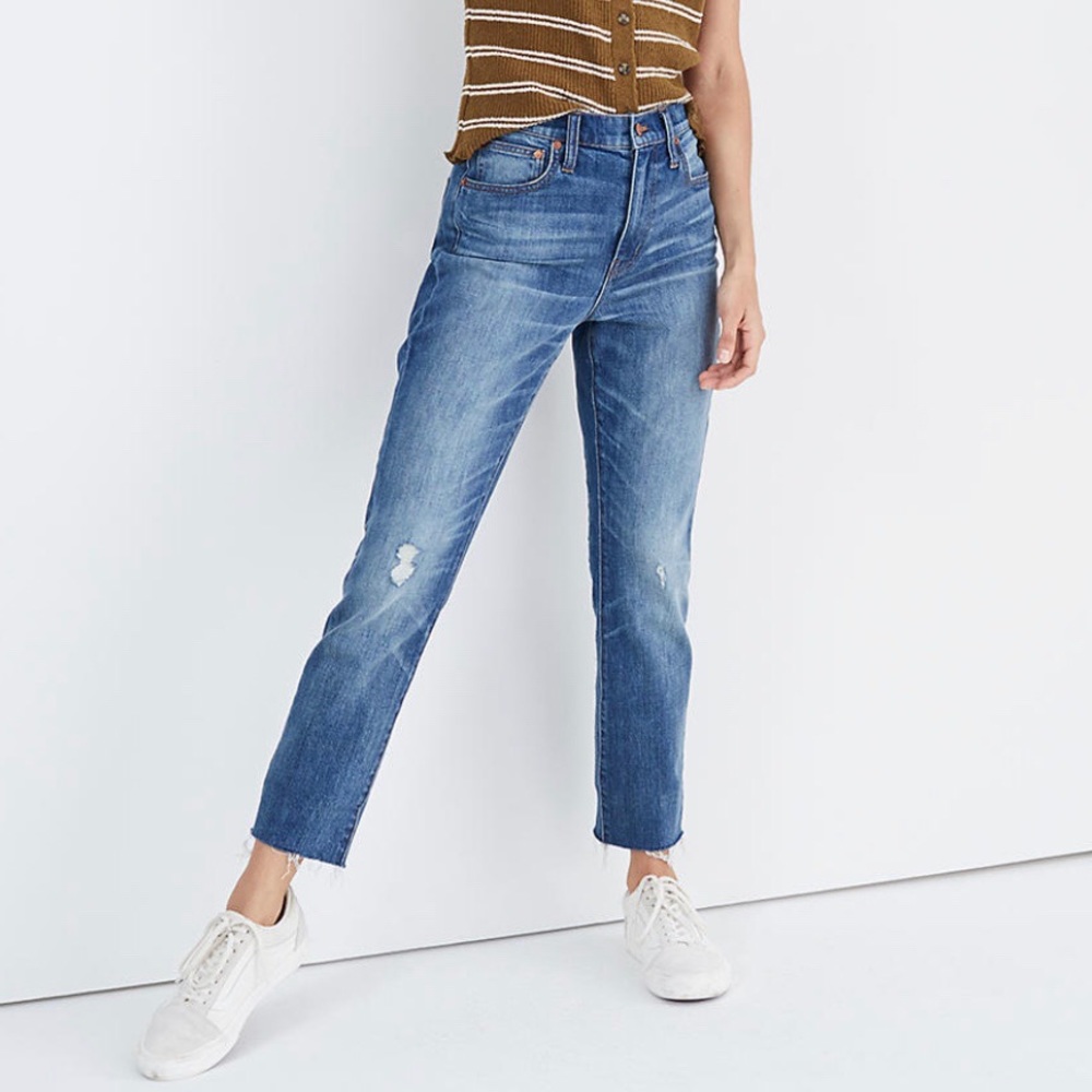 The Petite High-Rise Slim Boyjean Raw-Hemmed - 37P